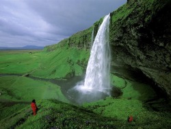  Seljalandsfoss Waterfall in Iceland 