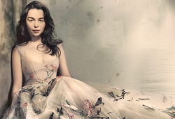 sylviagetyourheadouttheoven: Emilia Clarke - Vogue - May 2015  