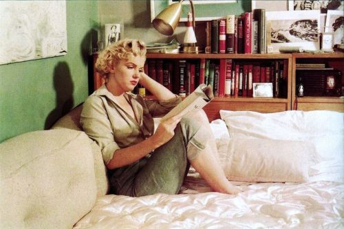 Porn Pics theniftyfifties:  Marilyn Monroe reads. 