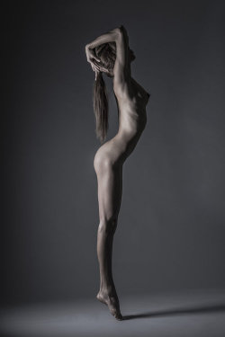 onlynude:  Balance by ~goodeggproductions