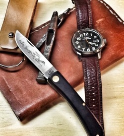approvedgearnstuff:  Leatherworking and edc orgasm. Approved.