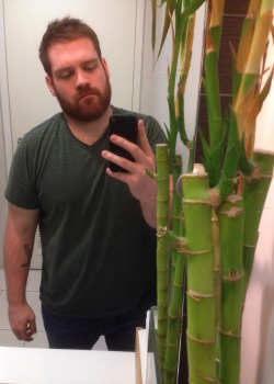 lothar-zogg:  work bathroom selfie (feat. bamboo)  /aesthetic/ 