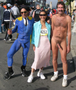 walkingandswinging:  Whatâ€™s better than one nude erect male in public? Bay to Breakers.TWO, of course! Another great oldie but goodie from 