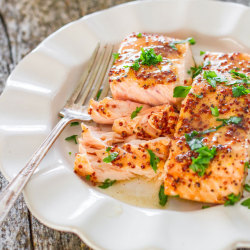 do-not-touch-my-food:  Maple Mustard Glazed Salmon