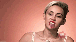 cockbarf:  Mileys tongue is out of control 