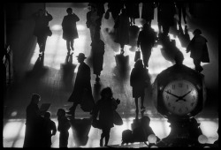 semioticapocalypse:  Richard Sandler. “Grand Central Terminal, NYC” (1990)  [::SemAp Twitter || SemAp::]