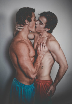 sixthesense:  male-affection:  male-affection  CLICK HERE 