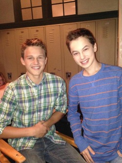 thefosters-brallie:  Bradley Bredeweg ‏: Look who’s on set today?! It’s @gavinmacintosh and @haydenbyerly. Love these guys. #Family #TheFosters  
