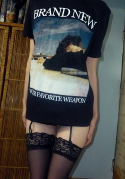 cherrybombkisses:  Brand New shirt I got from a frand c: 