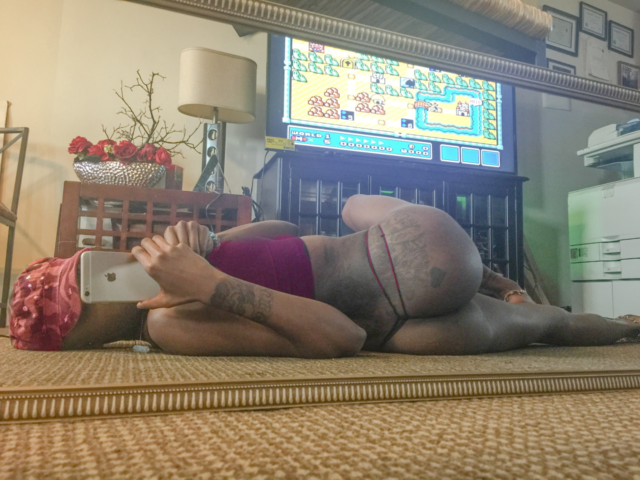 jxnchuriki:  So, I was supposed to be doing a little workout to the Super Mario World