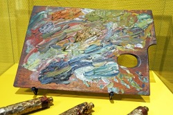 overdose-art:  Vincent van Gogh’s palette at the Van Gogh Museum (x) 