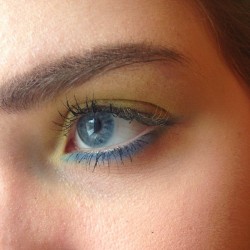 thelasergirls:  More #photoshoot makeup!  What do u all want to see? #3dprinting #makeup #blueliner #nails #blueeyes