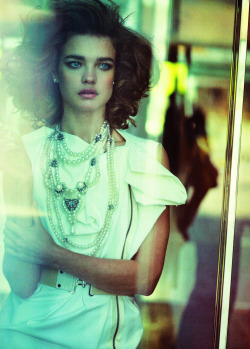 NATALIA VODIANOVA PHOTOGRAPHY BY PETER LINDBERGH STYLED BY NICOLETTA SANTORO PUBLISHED IN VOGUE CHINA JUNE 2011