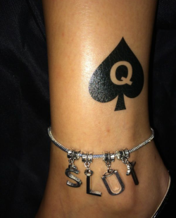 lopette16:  Oui je suis tatouée BBC katyalopette