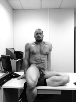 dudes-naked: Reblog from redirectedmale, 6.1k+ posts, 12.9 daily. 293k+ follow All my blogs. 