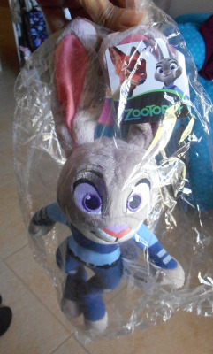 SELLING A JUDY HOPPS PLUSH c: Brand new and still cute ~http://catscrown.tictail.com/product/zootopia-judy-hopps-plushPrice includes shipping to USA !