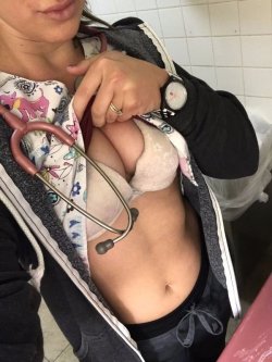 workflash:  The only good #Monday is #LaborDay!!!…  Lets make Monday Naughty Nurse day!!  *************************************** In the mood to spy on Sexy Girls camming live from work? Check out https://direct-webcams.com/ The cam site has a 98% review