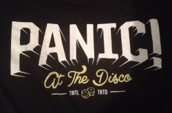 keziaaarghhh:  New Panic shirt 
