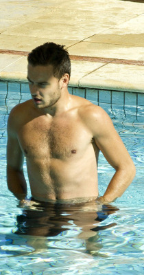 lirrylocks:  Liam at the hotel pool in Adelaide