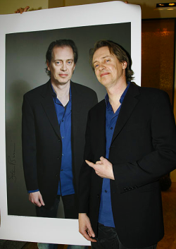 spookbrat: stevebuscemi:  a rare photo of steve buscemi with steve buscemi  this means so much to me 