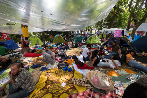 #OccupyGezi #DirenGeziParkı #DirenGezi  İstanbul, Türkiye source: http://drugoi.livejournal.com/3857300.html