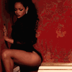 gobacktothe-classics:  sgarro:  pussylesqueer:  LesBeehive.com  ommadonna  Never not reblog Rihanna.