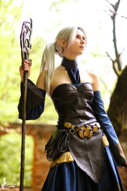 sharemycosplay:  #Cosplayer Elenya frost as a Mage from #DragonAge. Photo by @onlygreencat #cosplay #videogames https://www.facebook.com/elenyafrosthttp://www.facebook.com/photogreencat Interviews, features and more. Visit http://www.sharemycosplay.com