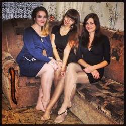 #sexy #three #trio #girl #girls #woman #women #teen #teens #candid