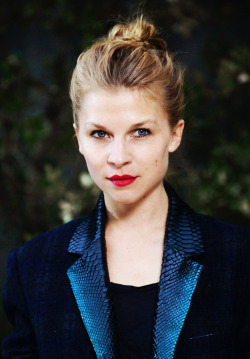 sylviagetyourheadouttheoven:  Clémence Poésy - The Spring/Summer 2013 Chanel Haute Couture Collection show - (22.1.13) 