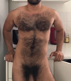 alanh-me:  46k+ follow all things gay, naturist and “eye catching” 