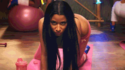 mrcheyl:  Nicki Minaj - Anaconda [x]   Ich liebe diesen fettarsch