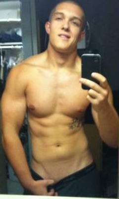 College muscle dude KSU-Frat Guy: Over 67,000 followers and 46,000 posts.Follow me at: ksufraternitybrother.tumblr.com