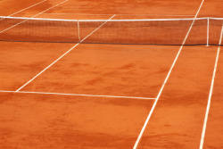 wrotten:  tennis court 
