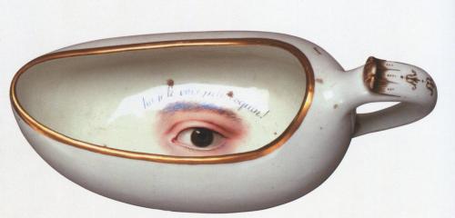 retroactivebakeries:vintageeveryday:An 18th century travel female urinal with an eye portrait and the inscription “Ha je te vois petit coquin,” which roughly translates to “Ha! I see you, little rascal.” #there it is… the icup