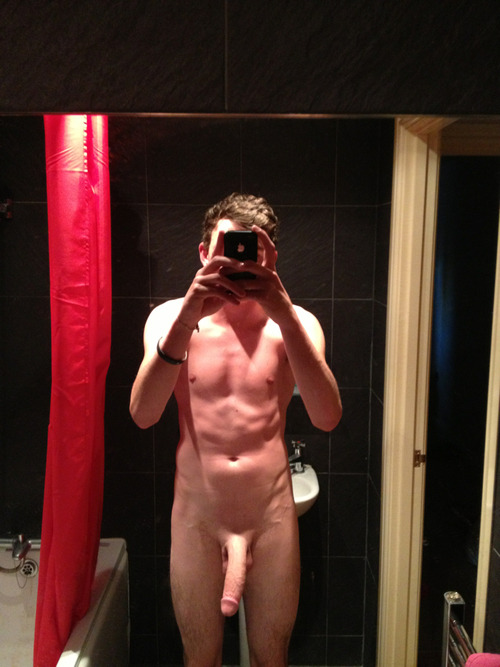 as i was scrolling down my dash i’m like"aw cute kid in the bathroom taking selfess" then i just go “wow you have a big cock!!”