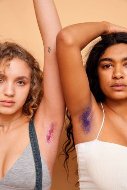 avisionabstract:  refinery29:  13 NSFW photos that prove body hair is beautiful Photos: Olivia Locher  Everything about this !!! And I need those converse 😩 
