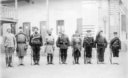 Troops of the Eight nations alliance in 1900.Left to right: Britain, United States, Australian, British India, Germany, France, Austria-Hungary, Italy, Japan