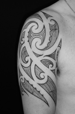 dontiwish:  Tattoo by Chisaki from The Family