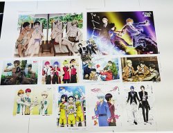 Preview of the pages/posters included within PASH!’s February 2017 issue, including a quartet from Yuri!!! On Ice at the Beach, young Gintoki &amp; Takasugi from Gintama, and Erwin/Levi/Eren from Shingeki no Kyojin eating together in the mess hall!