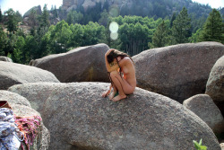 dayzea:  Wyoming, 2013. Boulder sun bathing. Taken by www.hippiedreamin.tumblr.com  .
