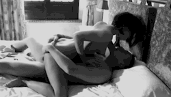 Ugh I want this so bad right now. And in black and white.