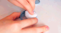 mrv3000:  gang0fwolves:  mtvstyle:  WATCH: how to turn oreos into mascara     