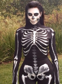 Kimkanyekimye:  Kimkardashian: Look #1- Skeleton 