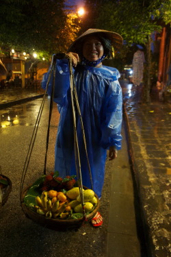 The fruit seller, Hội An, Vietnam http://fascination-st.tumblr.com/