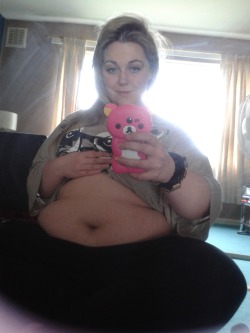 beast-bonnie-sama:  I am going to the Buddha Belly restaurant today, which is quite appropriate considering I have a Buddha belly of my own ;)  Sexy belly