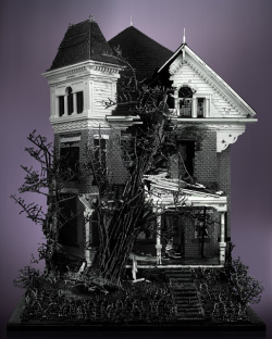 decadent-dollhouse:  “Victorian with Tree” by Michael Doyle.5’ x 3’ x 2’ 50k - 60k pieces Black, white, dark and bluish gray, clear trans and black trans colors used. No foreign materials (wood, glue, paint or otherwise) were used – this is
