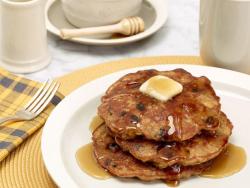 foodnetwork:  Recipe of the Day: Rachael’s Oatmeal Cookie Pancakes        These 5-star beauties pack all the flavors of the classic cookie into one must-try breakfast showstopper.
