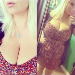epiccleavage:  Women with huge tits who take selfies… Nothing better. More of her here