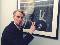 minutesandmiles:  dtzr:  Is that Bill Nye?  Best fucking thing I’ve ever seen 