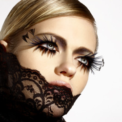 sexyqueen:  Extreme Eye Lashes 